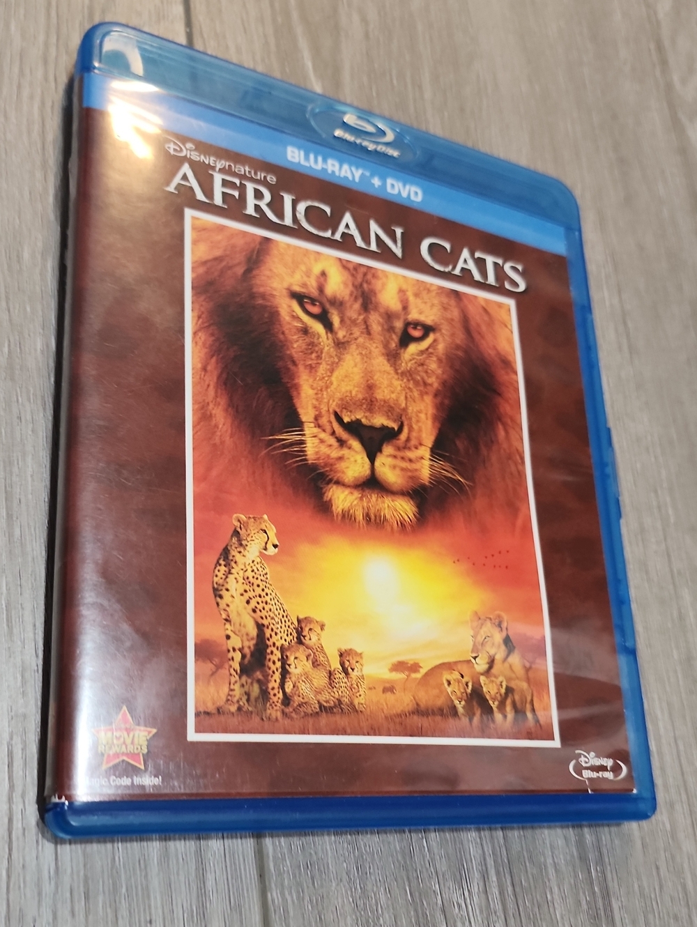 Disney African Cats Blu-ray + DVD (Blue)